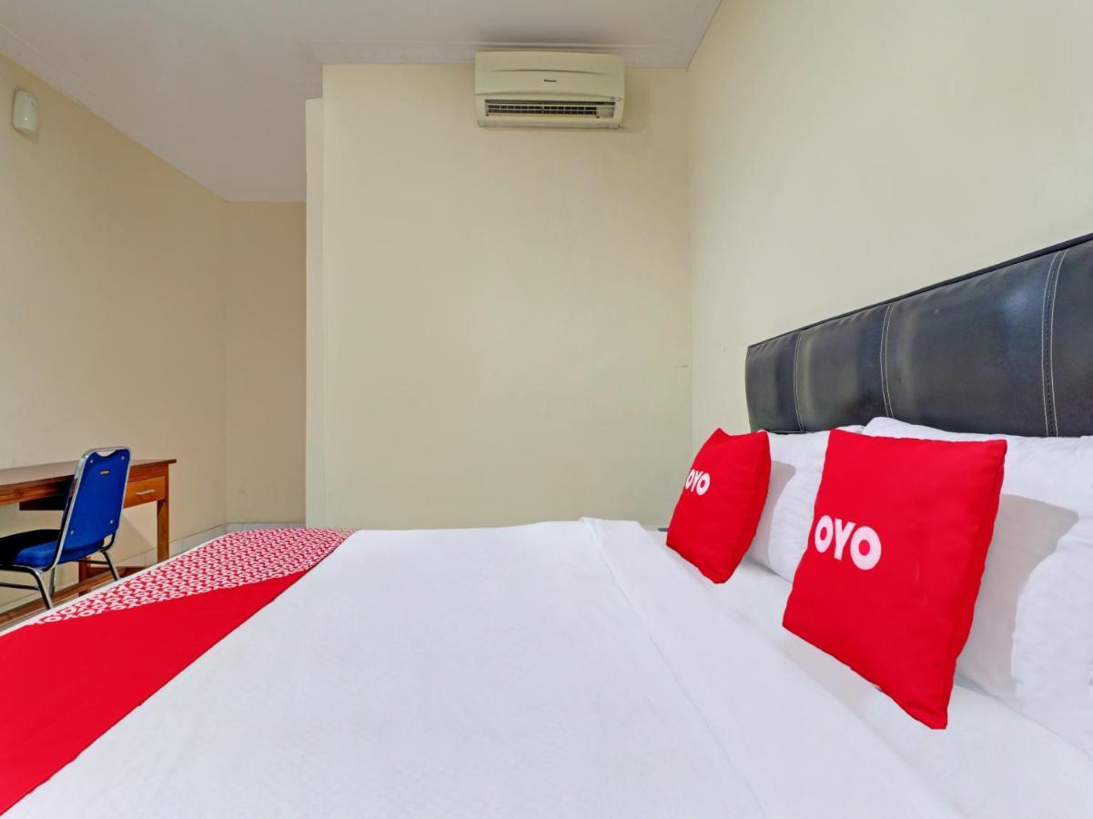 Capital O 90407 Wisma Bahtera Hotel Cirebon Exterior foto